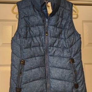 Green Tea Sherpa lined vest, size medium. NWOT.